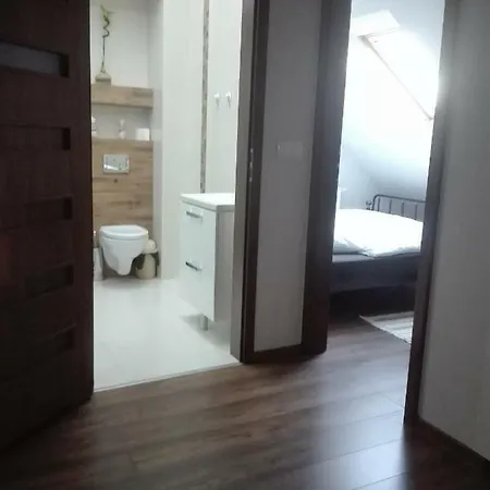 アパート Sky View In タルノフスキェ・グルィ