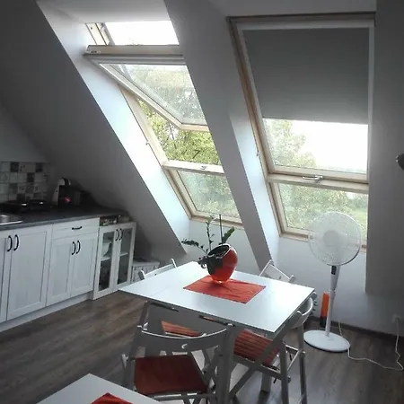 Sky View In Apartment *