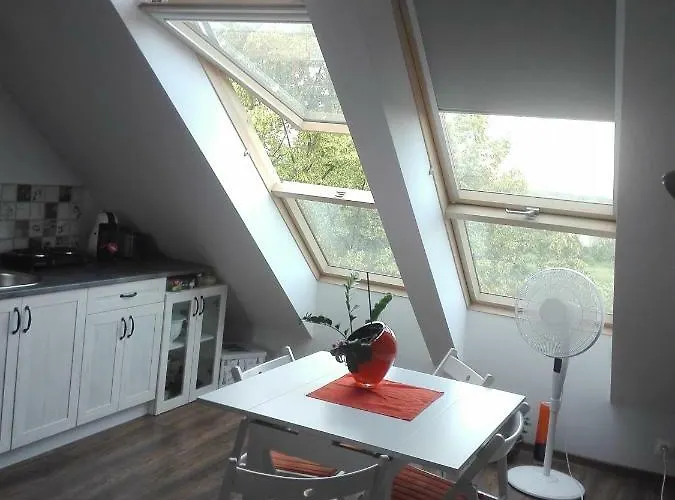 Sky View In Apartment *